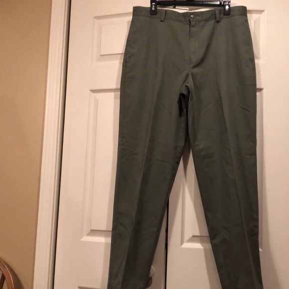 L.L. Bean Other - LL Bean Natural Fit Cotton Slacks